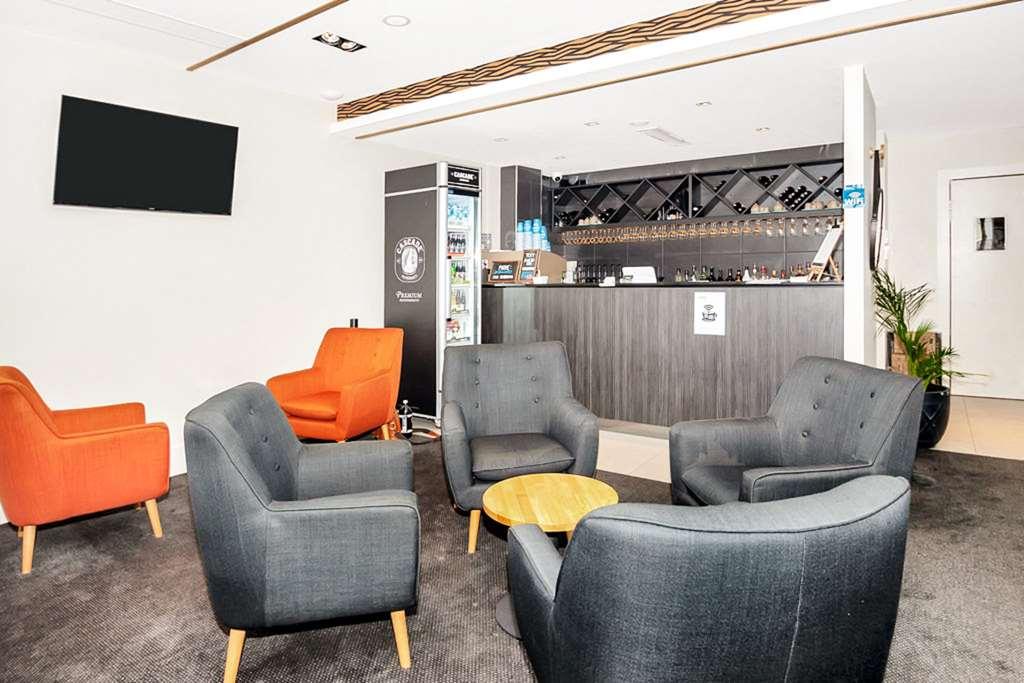 Clarion Hotel Townsville Restaurant photo